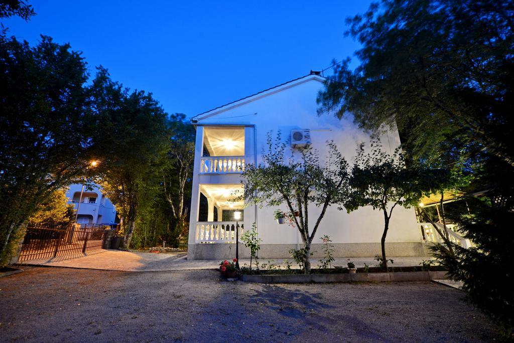 Apartman Karmelic